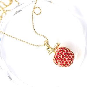 🍎 NWOT Ruby Rhinestone Darling Apple Necklace Darling & Unique